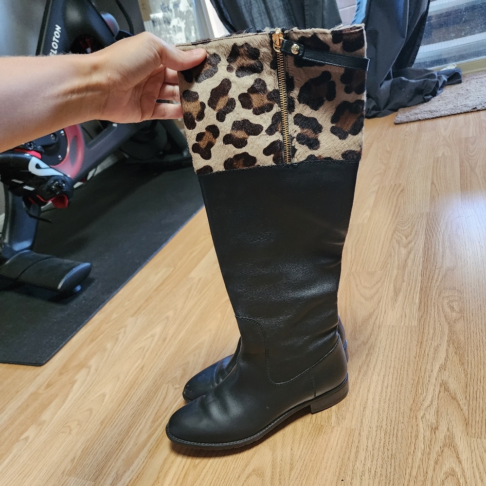 Leopard leather boots